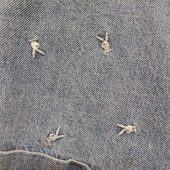Pacsun Playboy Shorts Womens 25 Denim Distressed Hem Mom Bunny Logo Light Wash - Picture 2 of 9